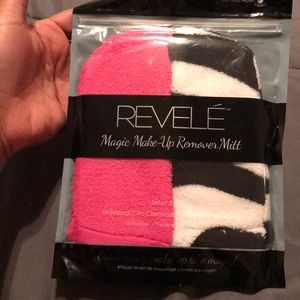 Magic Make-up Remover Mitt